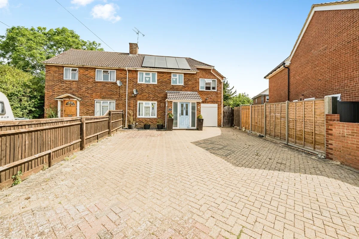 Verney Walk, Aylesbury