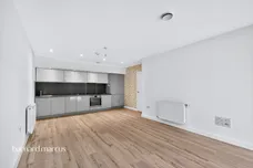 Lakeside Drive, London