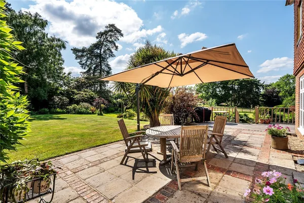 Cliftons Lane, Reigate, RH2 photo 19