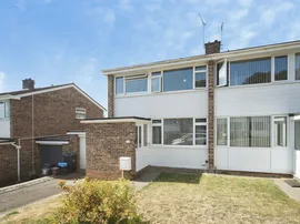 Laburnum Road, WELLINGTON photo
