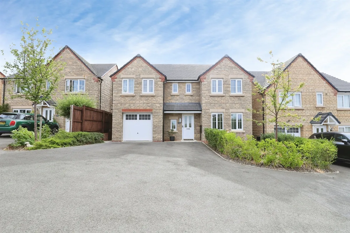 Simpson Close, Weldon, Corby