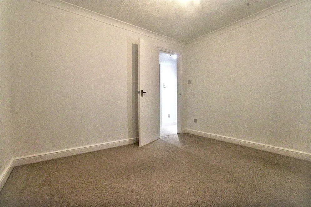Property carousel item 11