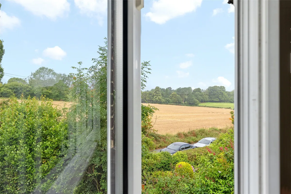 Ridlands Rise, Oxted, Surrey, RH8