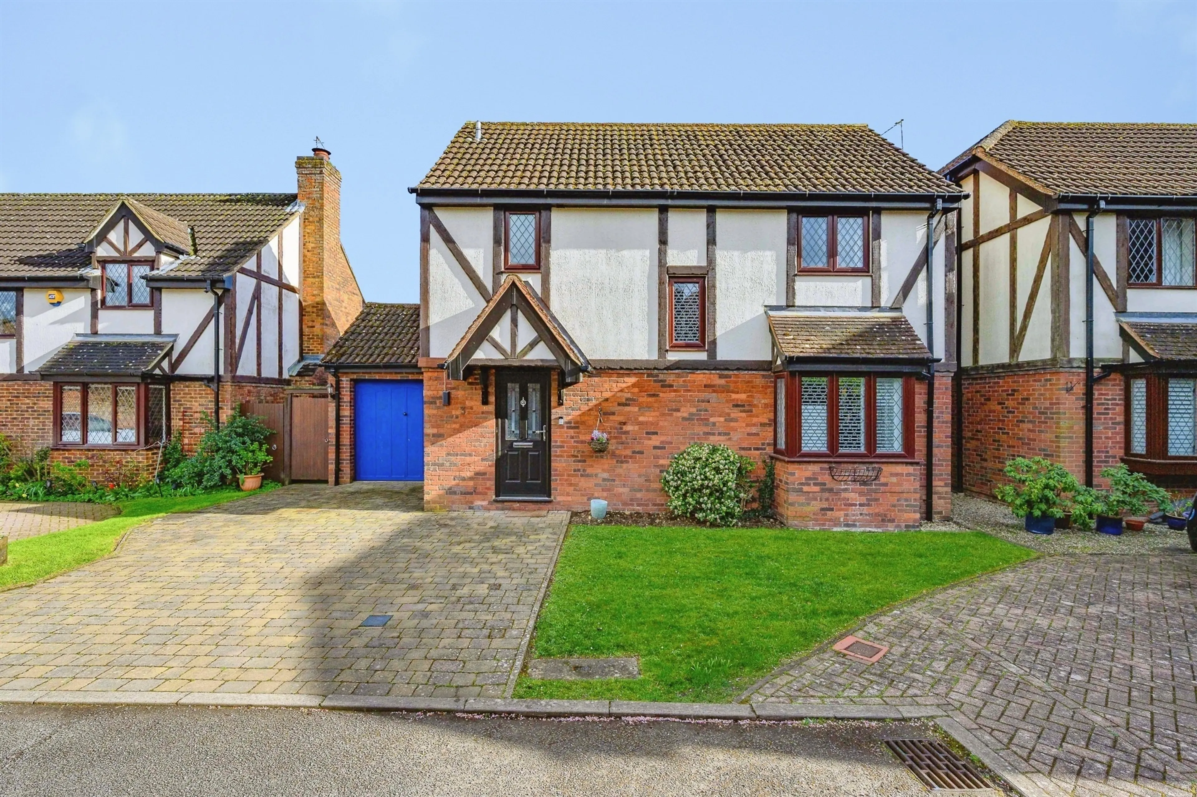 Property at Squirrel Chase, Hemel Hempstead