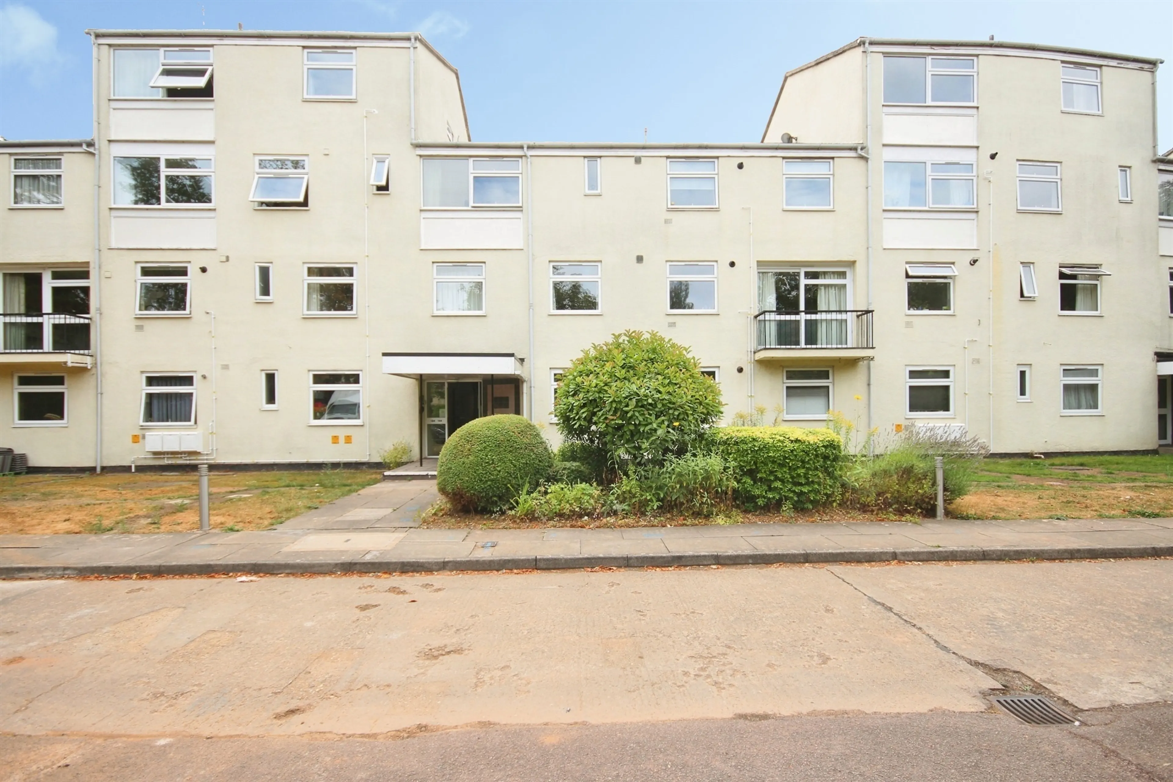 Property photo 0