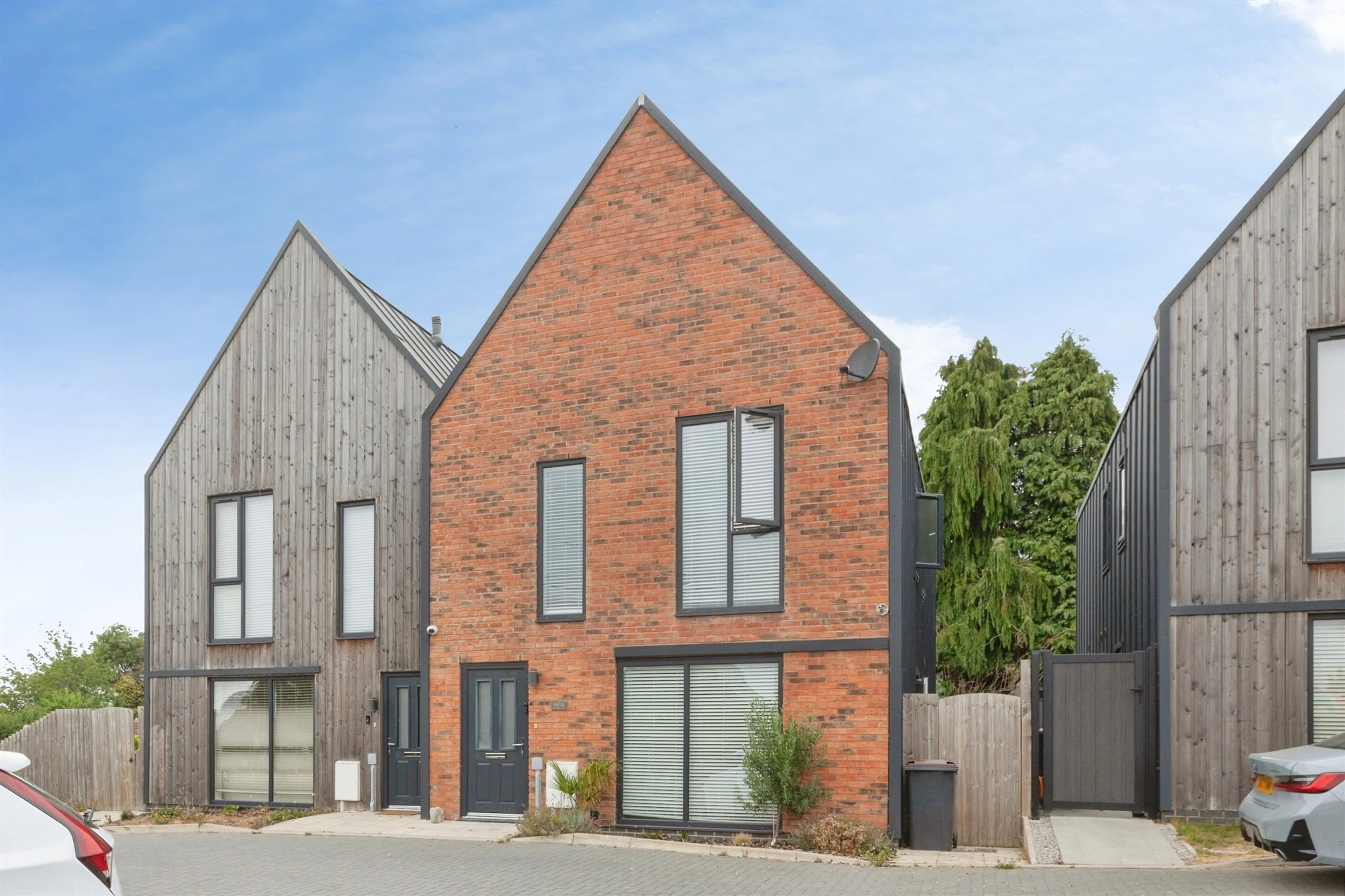 Property photo 0