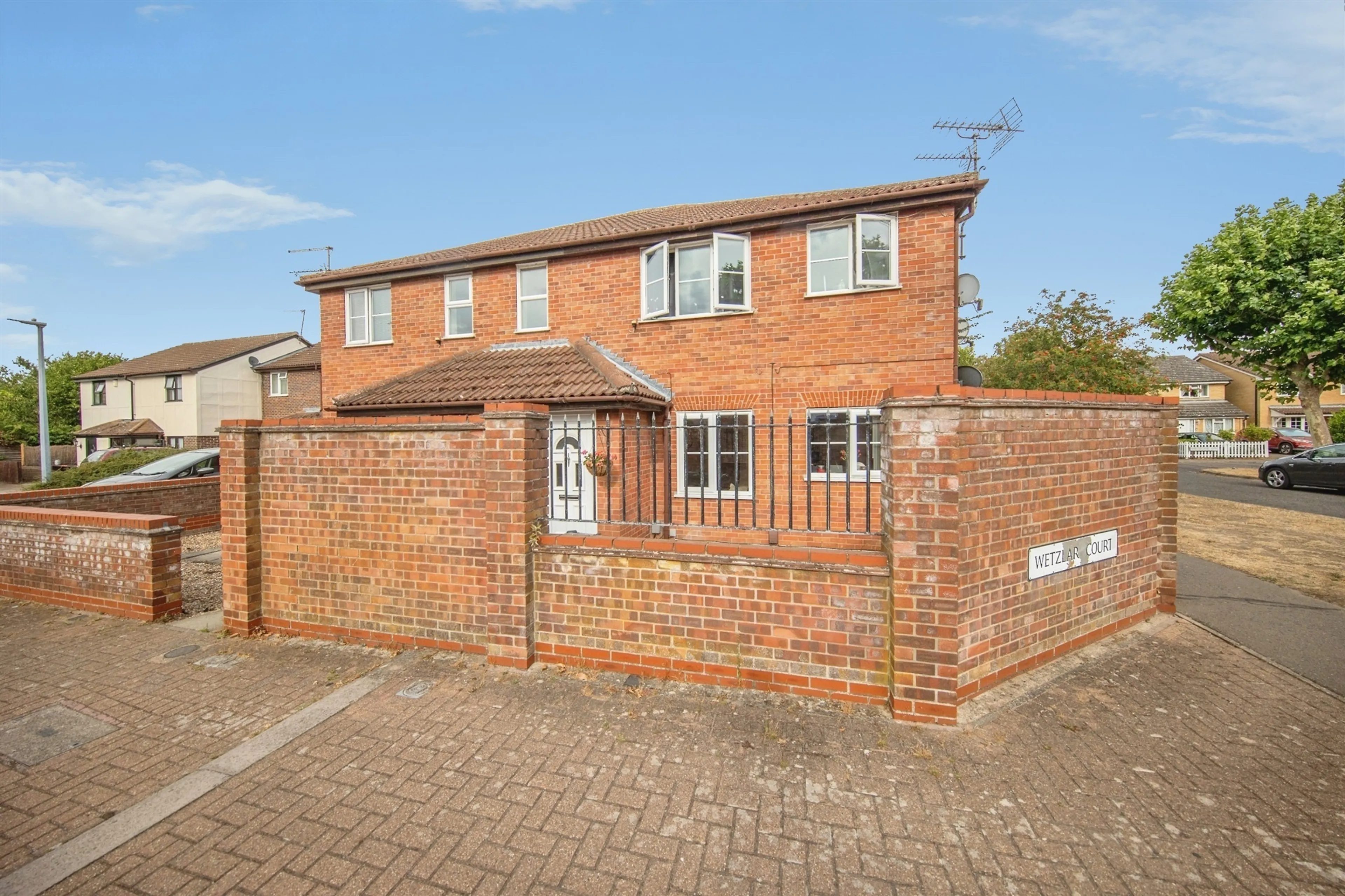 Property photo 0