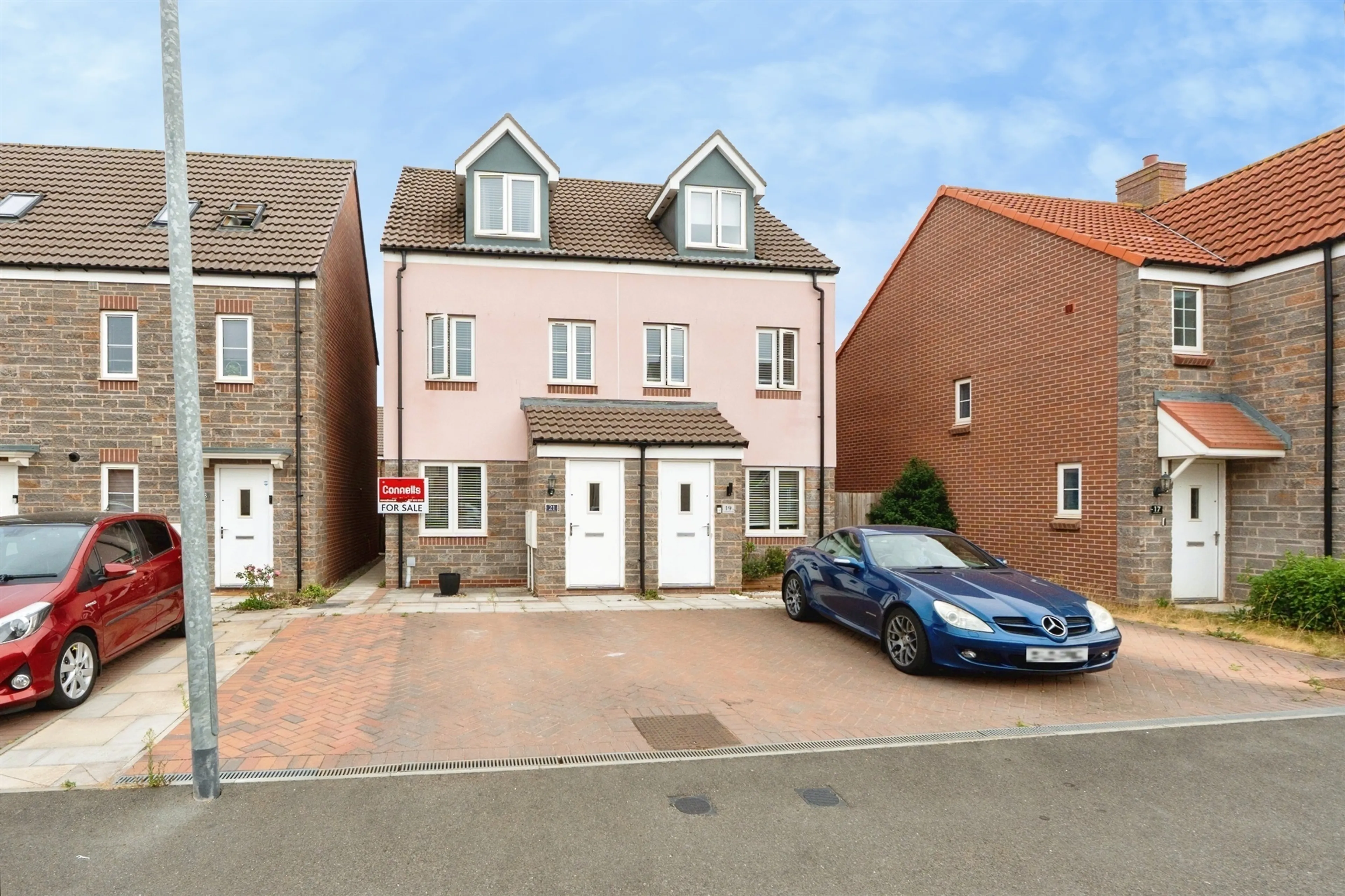 Property photo 0