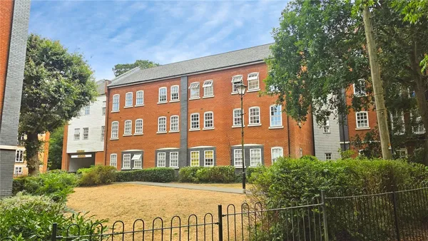Albany Gardens, Colchester, Essex, CO2