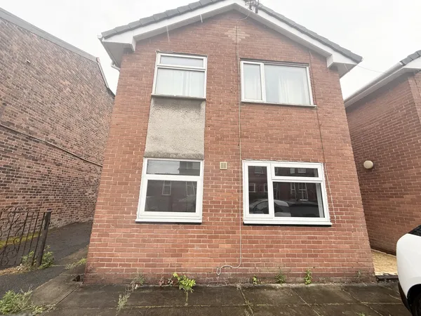 Kings Road, St Helens WA10 3HT