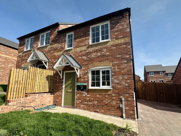 Glasshouse Road, ST5
