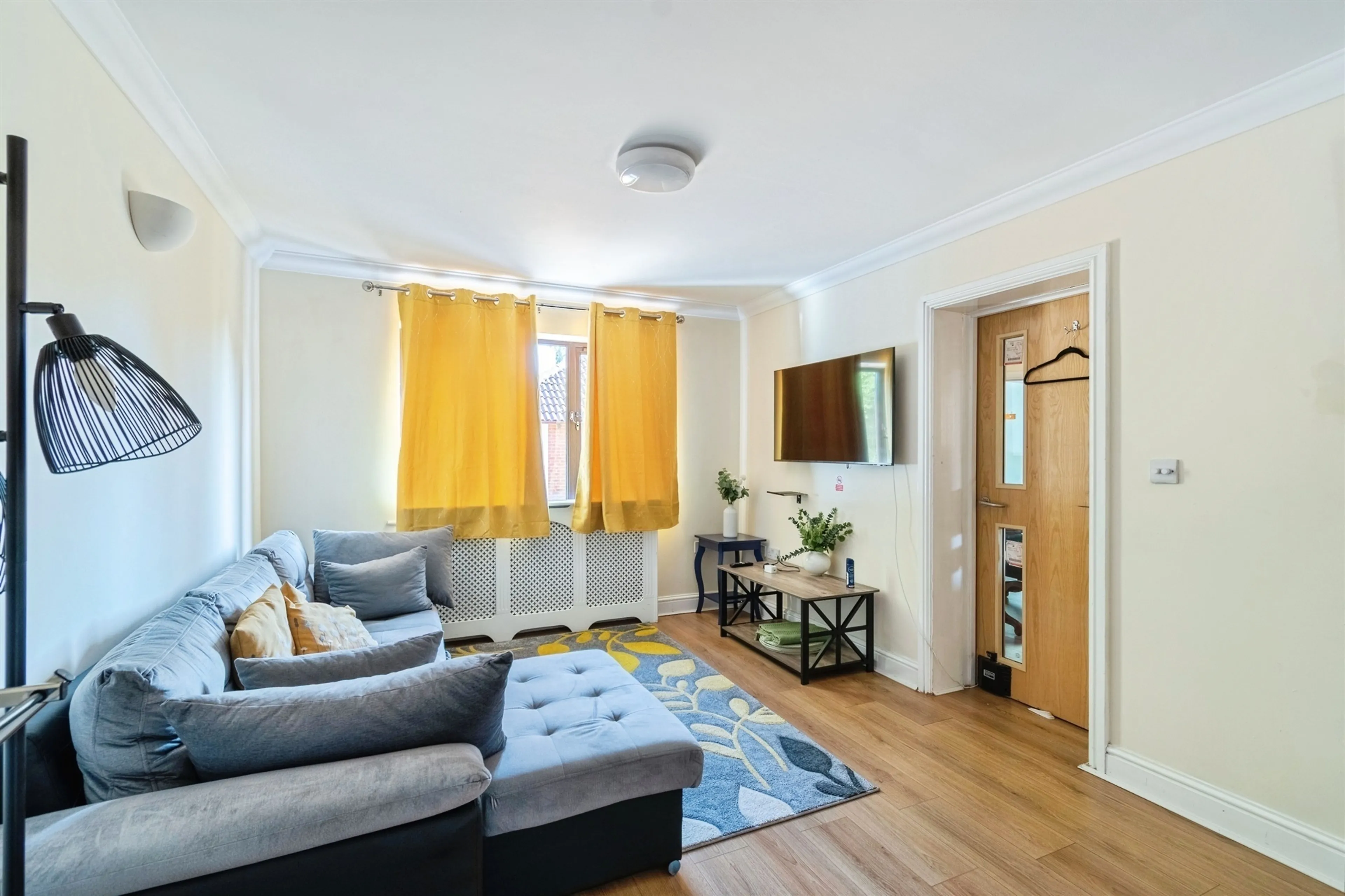 Property at Hollybush Close, Chippenham