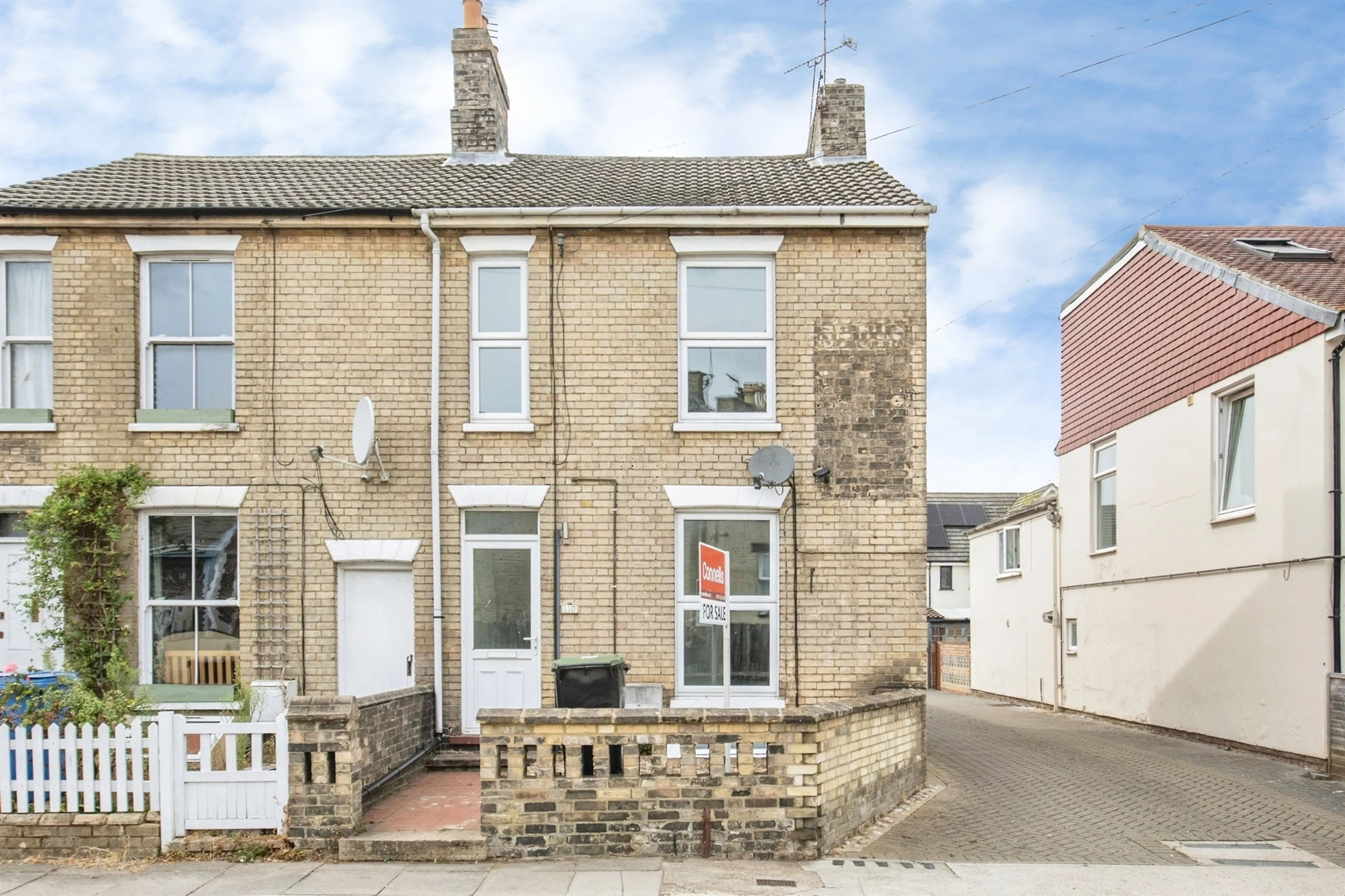 Property photo 0