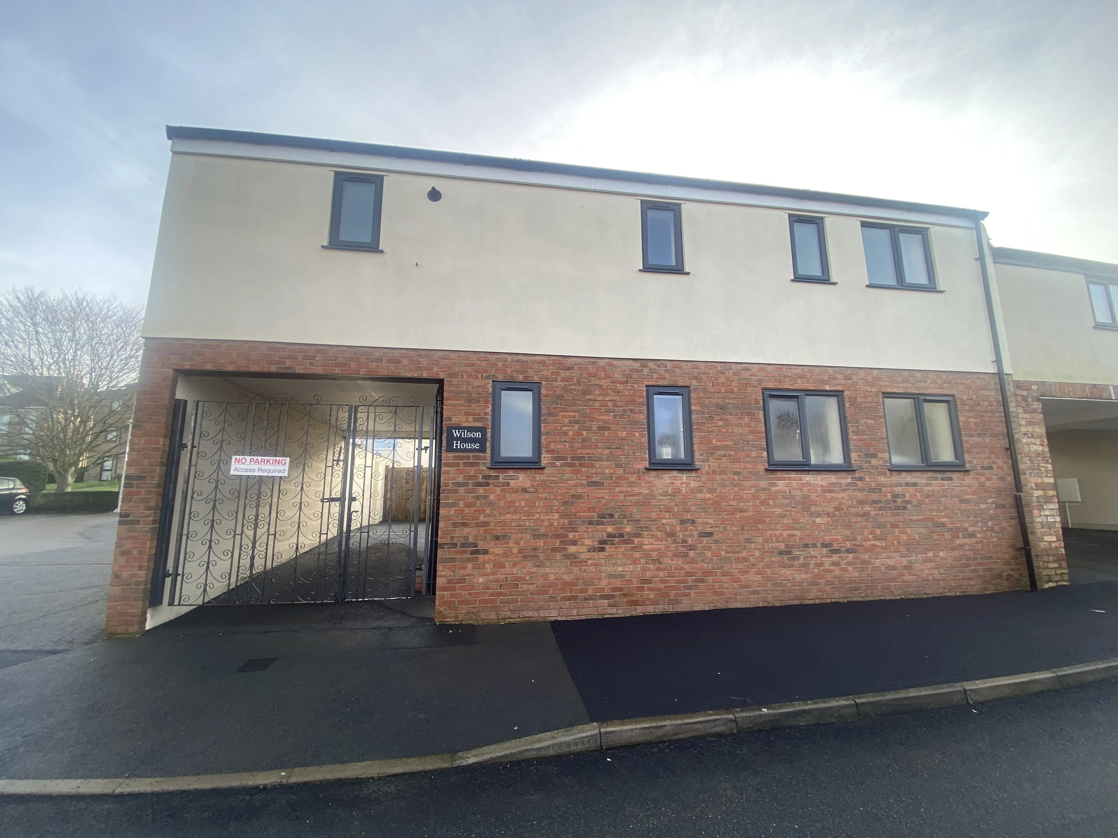 Property photo 0