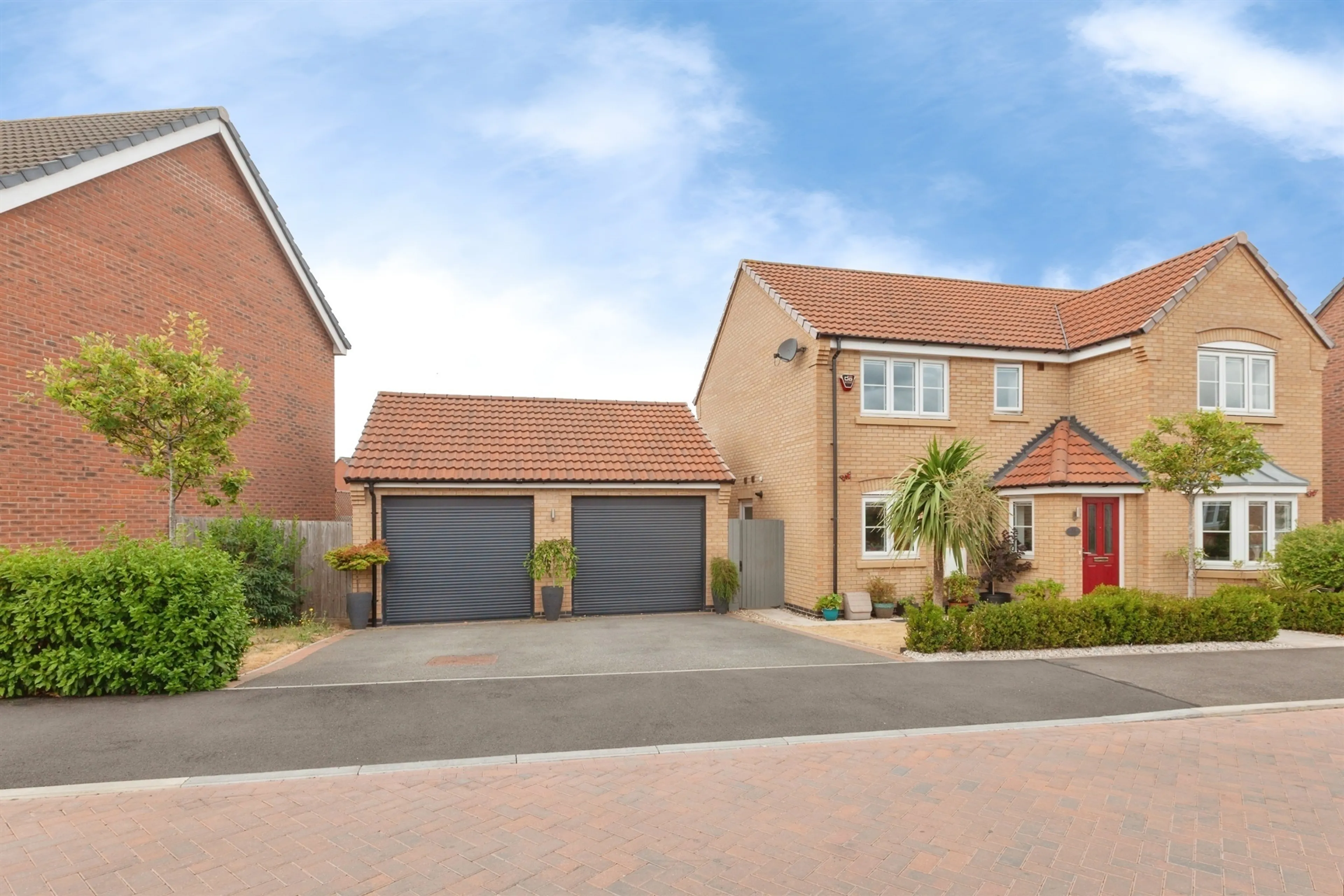 Property photo 0