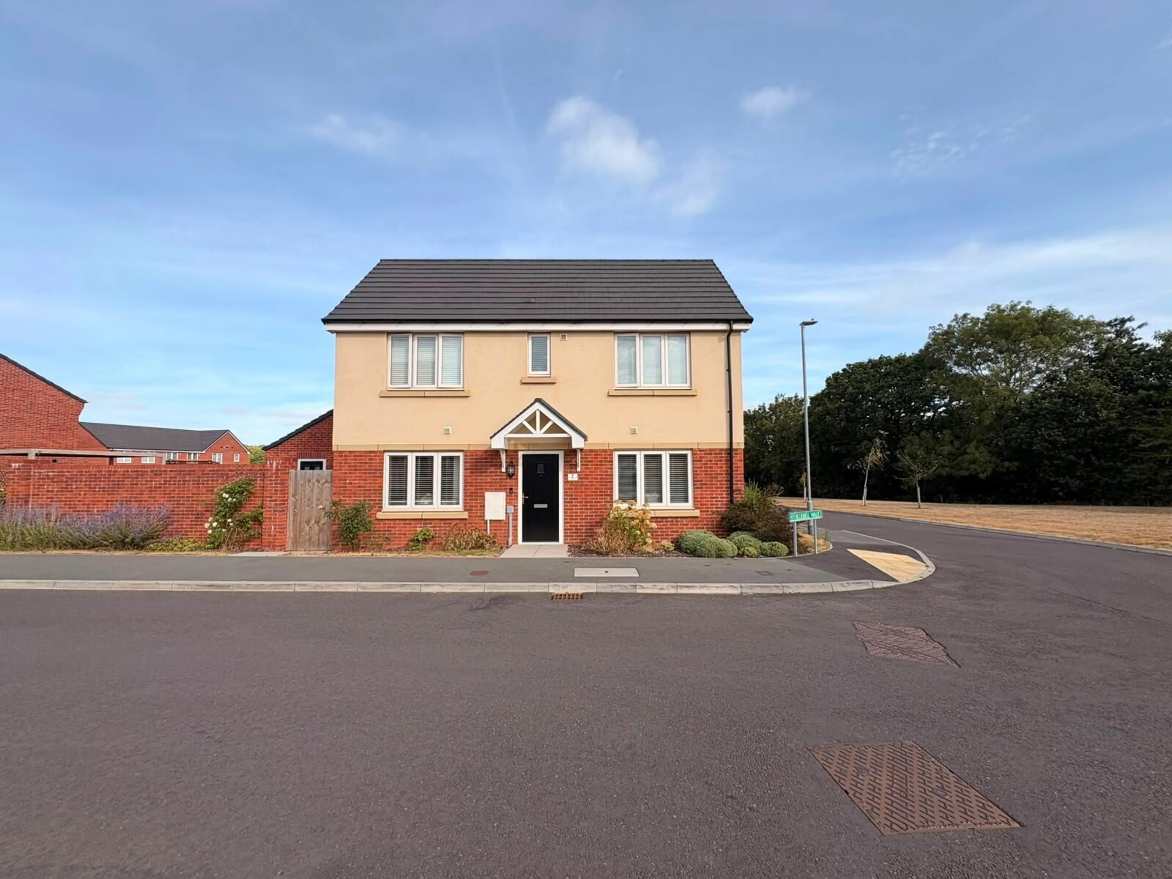 Property photo 0