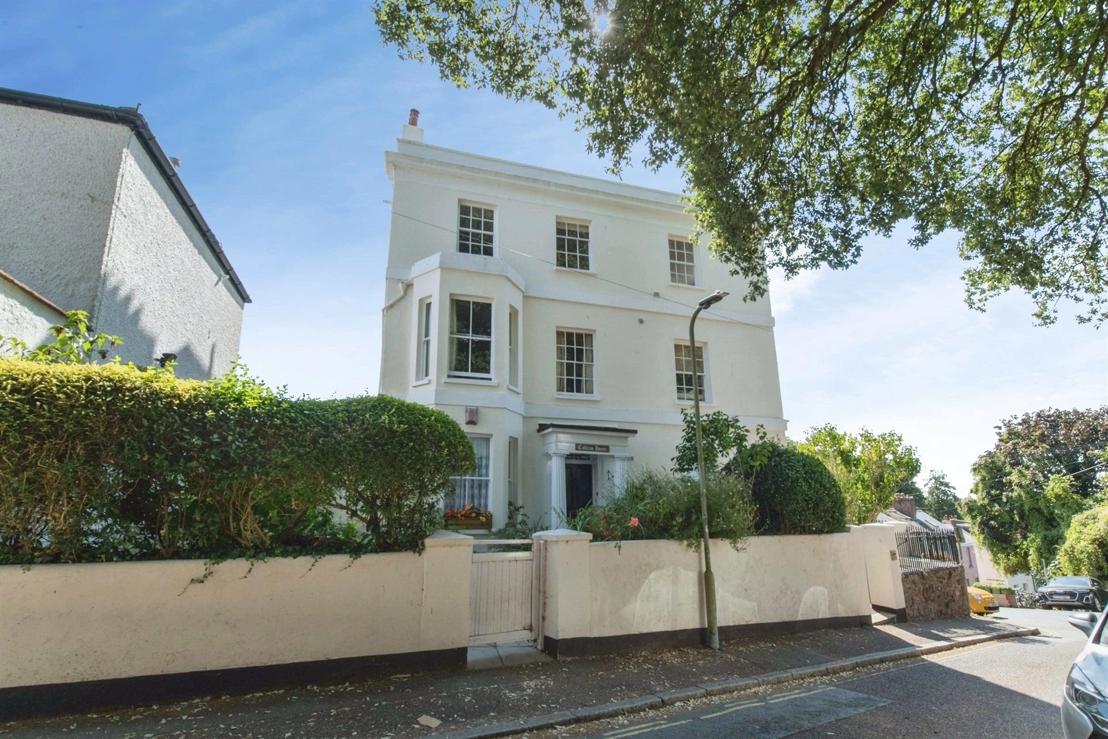 Property photo 0