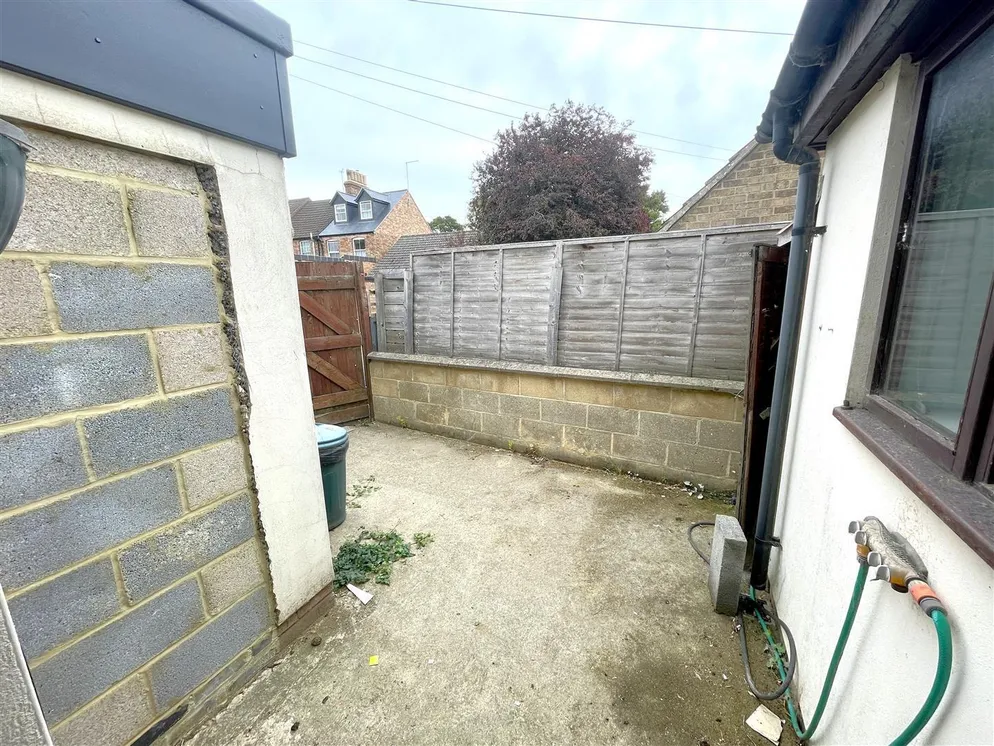 Property carousel item 11