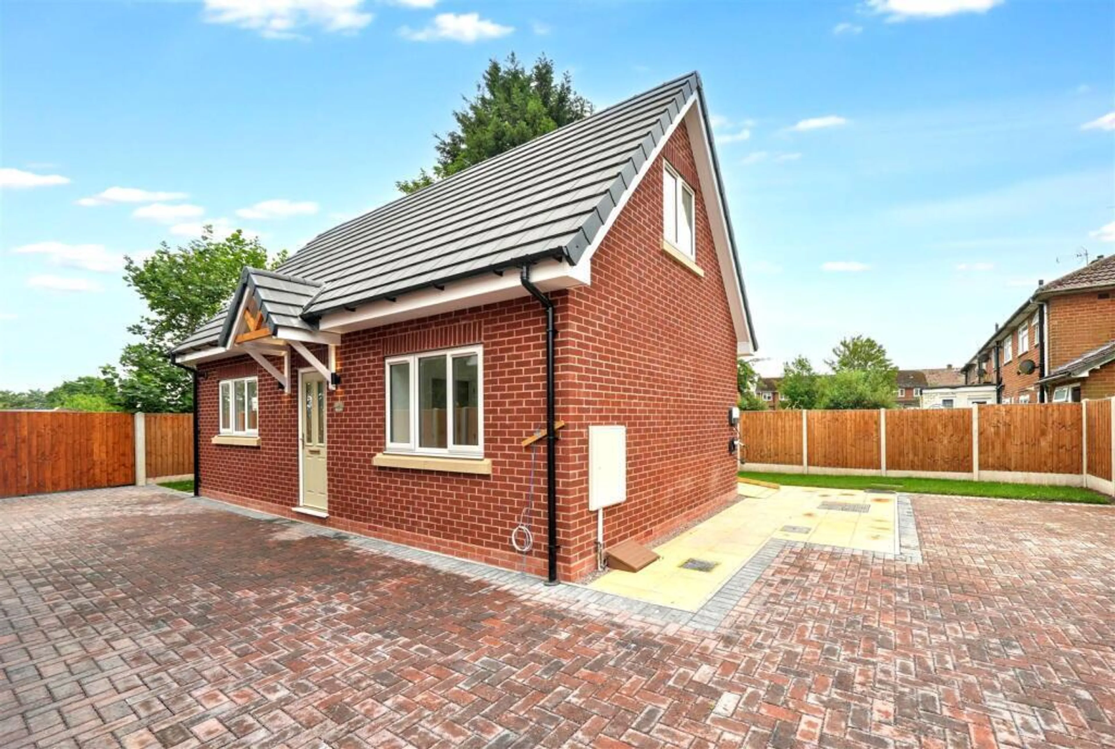 Property photo 0