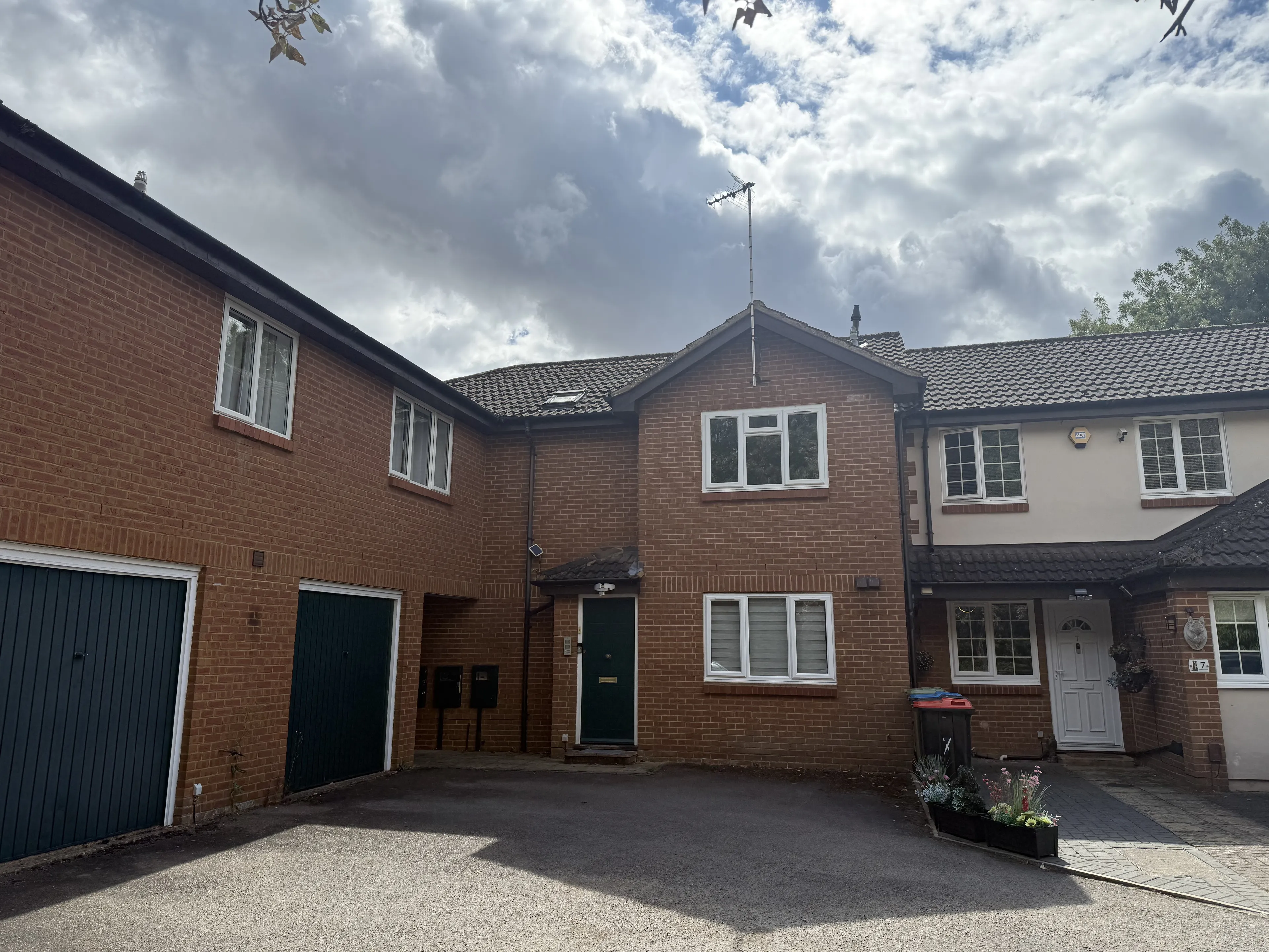 Property photo 0