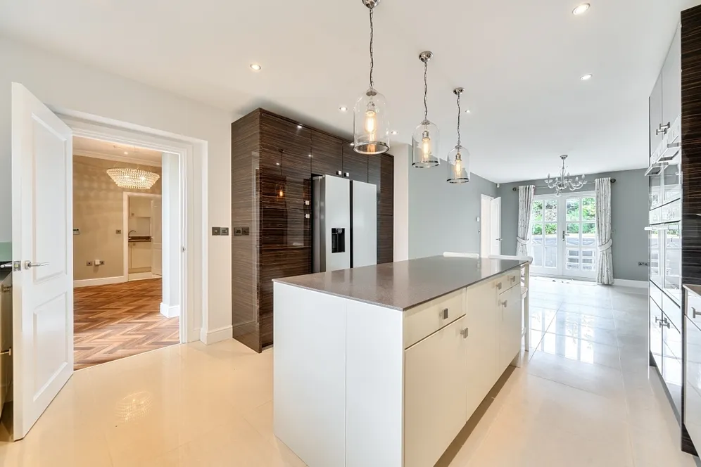 Mornington Drive Winchester SO22 photo 11
