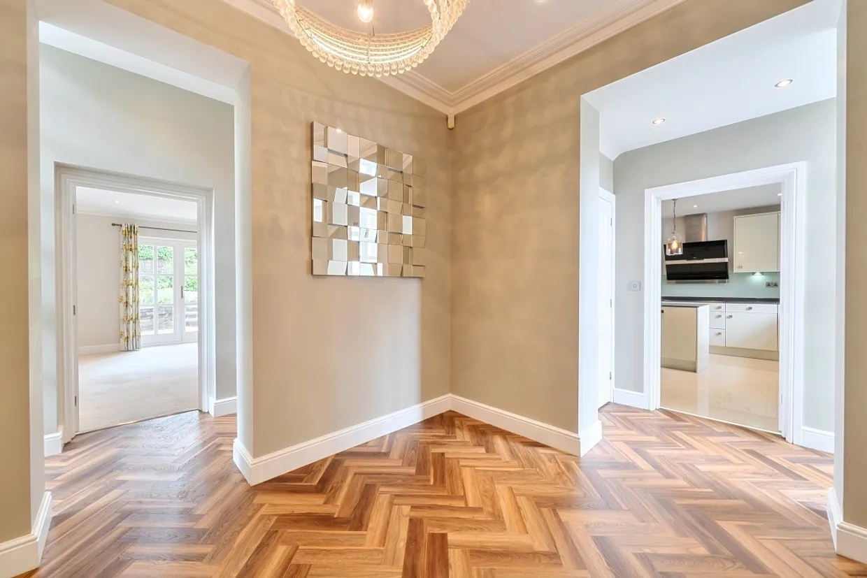 Mornington Drive Winchester SO22 photo 5