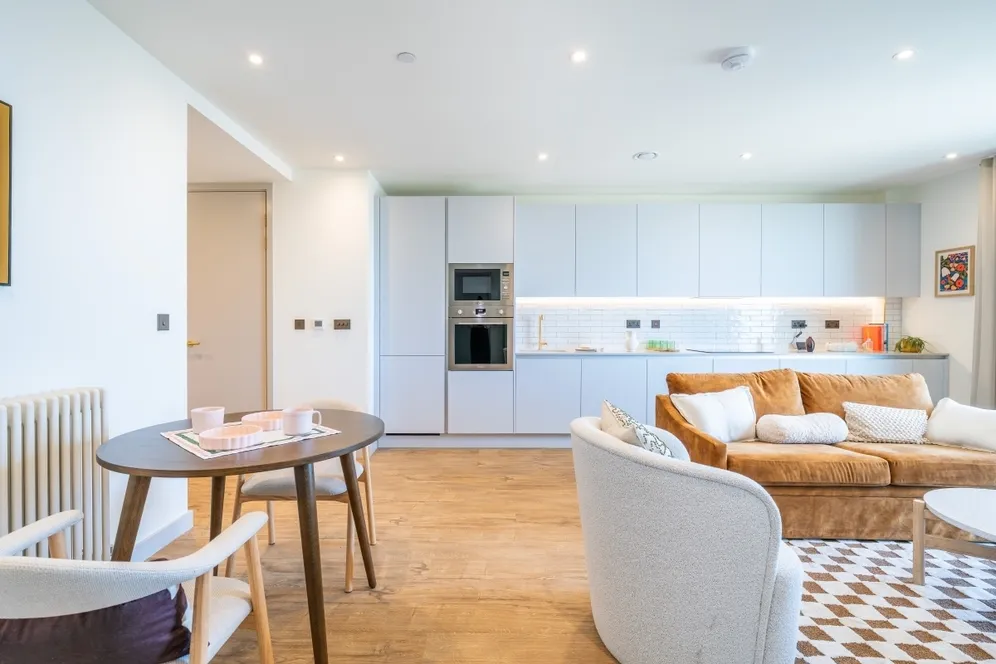 The Eades, 11 Selborne Road London E17 photo 3