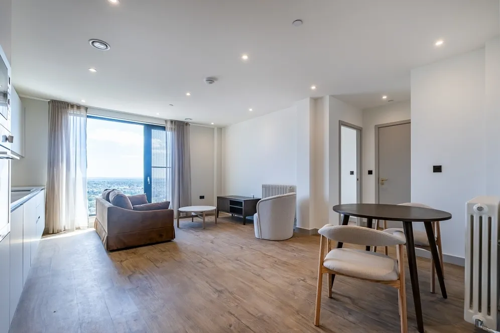 The Eades, 11 Selborne Road London E17 photo 4