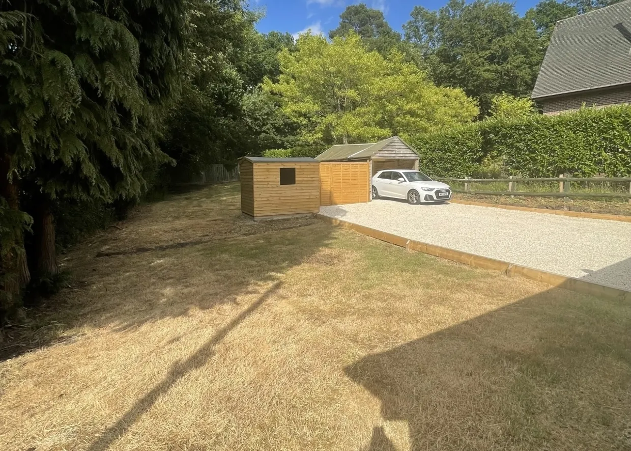 Red Shute Hill Hermitage RG18 photo 7