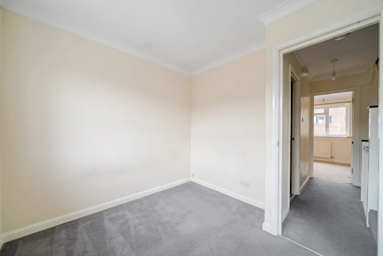 Hawthorne Place, Epsom KT17 photo 10