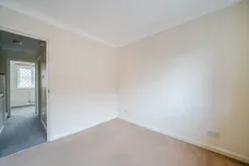 Hawthorne Place, Epsom KT17 photo 14