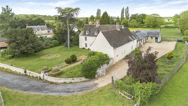 Stamford Road, Marholm, PE6 photo 11