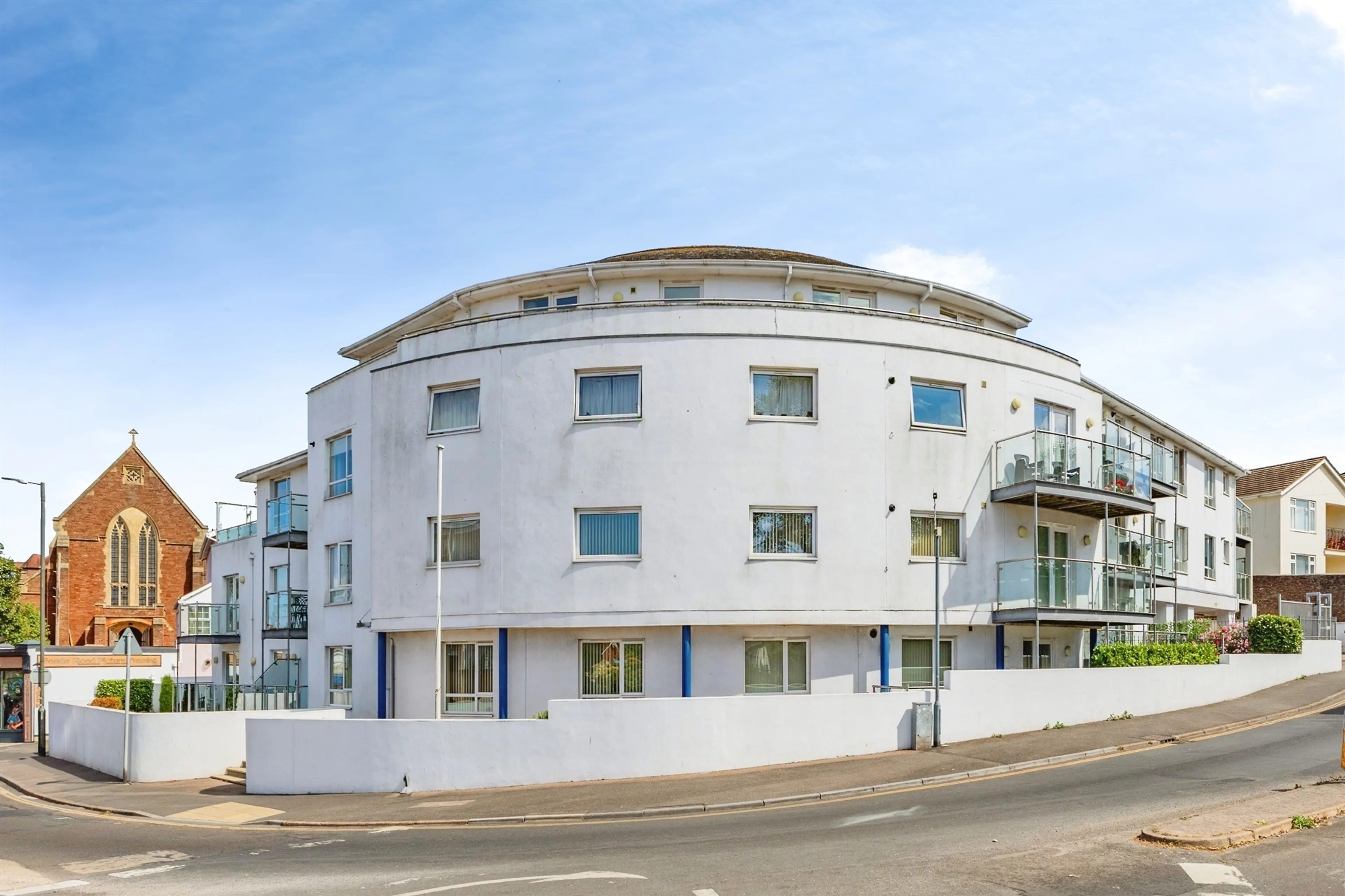 Property photo 0