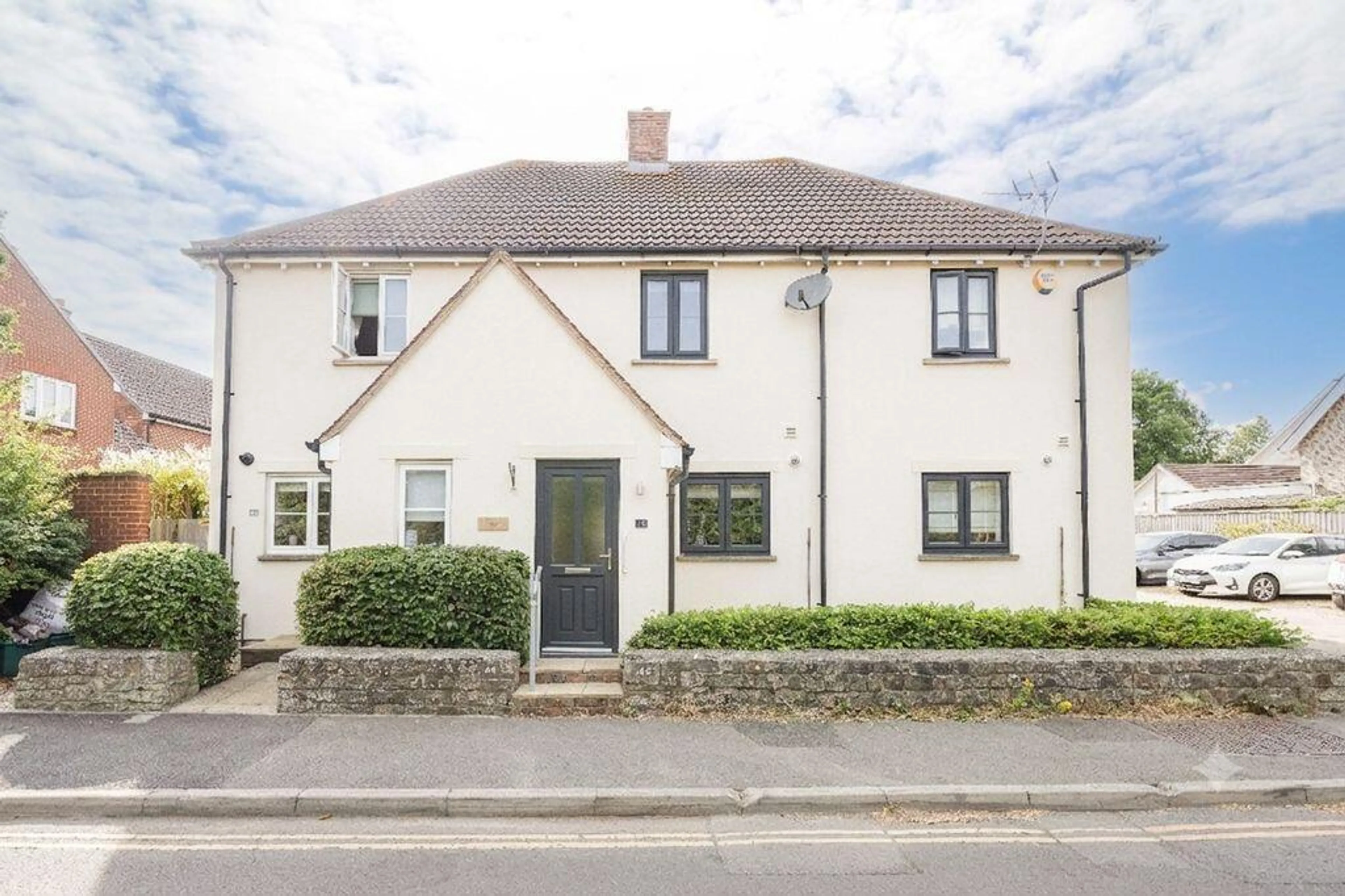 Property photo 0