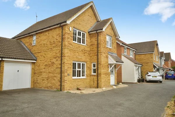 Burleigh Close, Romford, RM7