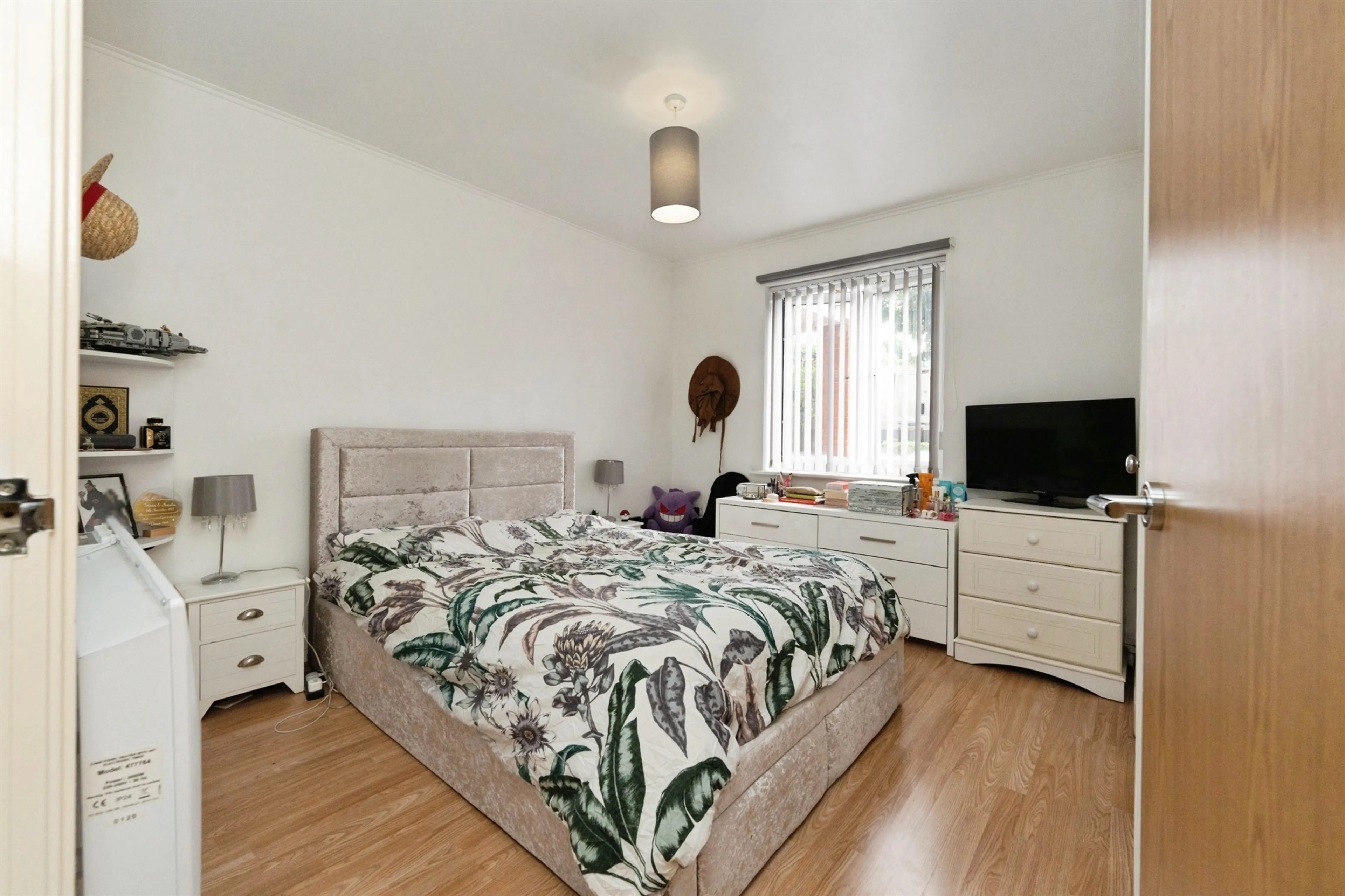 Property at King Georges Avenue, Watford