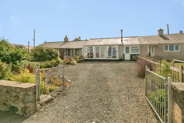 Maes Maethlu, Llanfaethlu, Holyhead, ...
