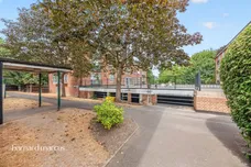 Maresfield, Croydon