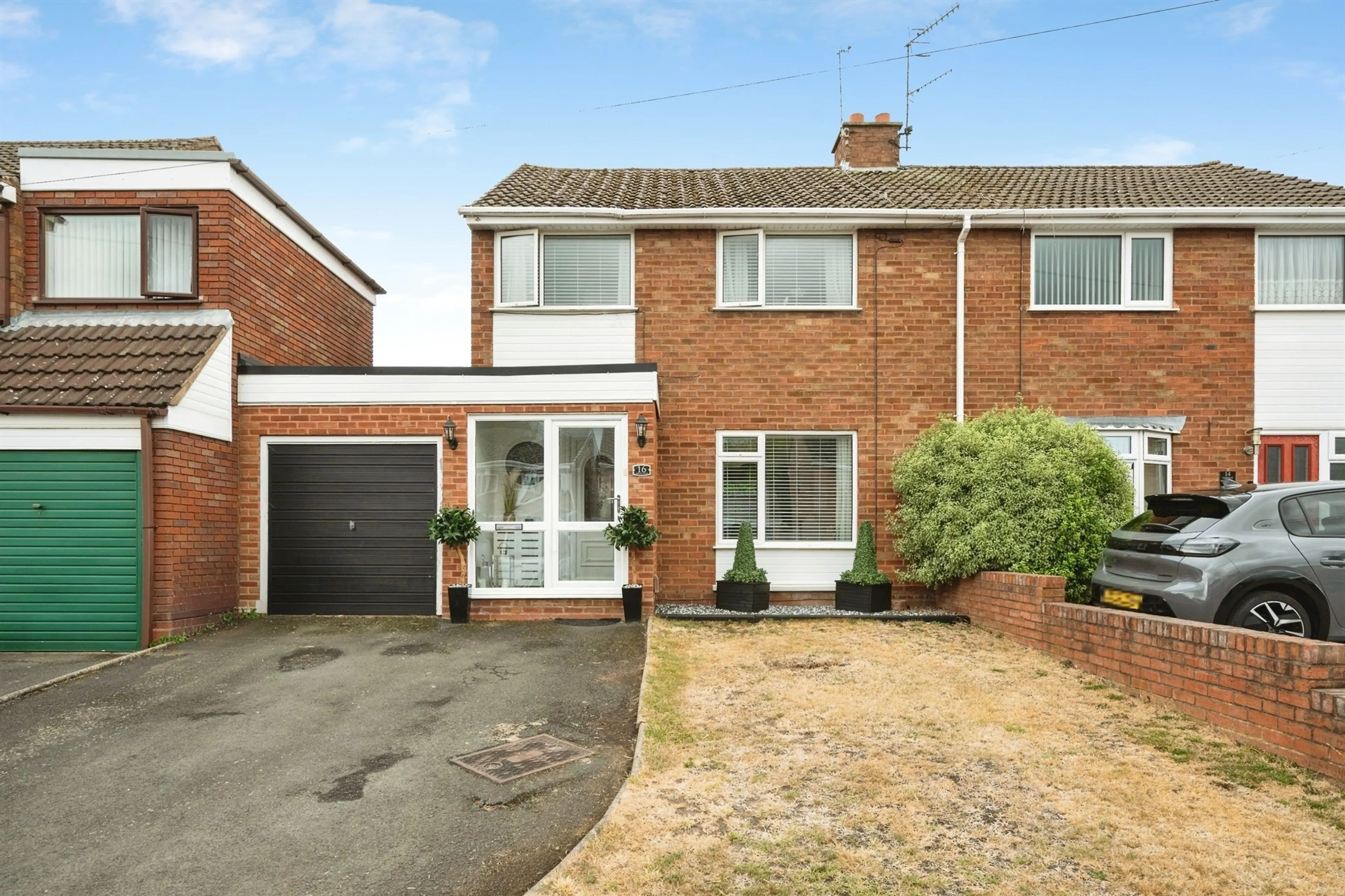 Property photo 0