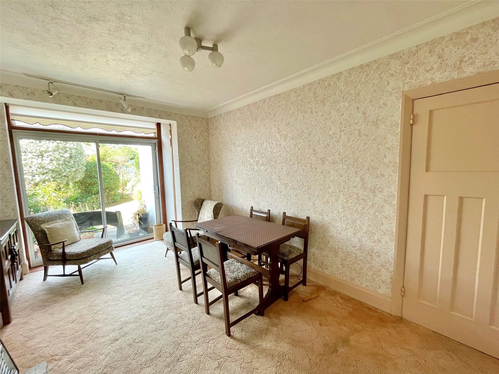 Flemming Avenue, Leigh-on-Sea, Essex, SS9 Image 4