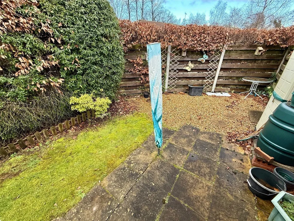 Property carousel item 10