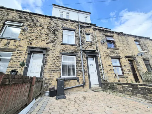 Staverton Street, HALIFAXphoto