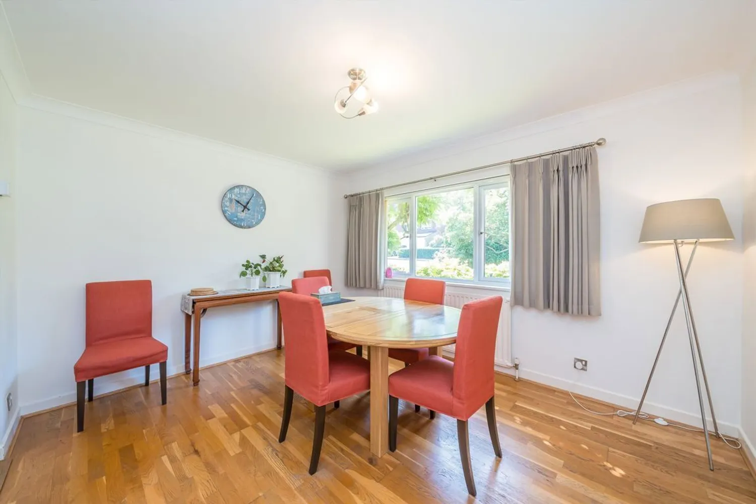 Milner Drive, Cobham, KT11 photo 4