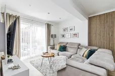 Curteys Walk, CRAWLEY