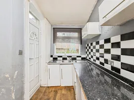 Daisy Street, Bradford thumb 3