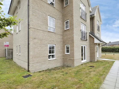 Riverside Avenue, Barlby, Selbyphoto