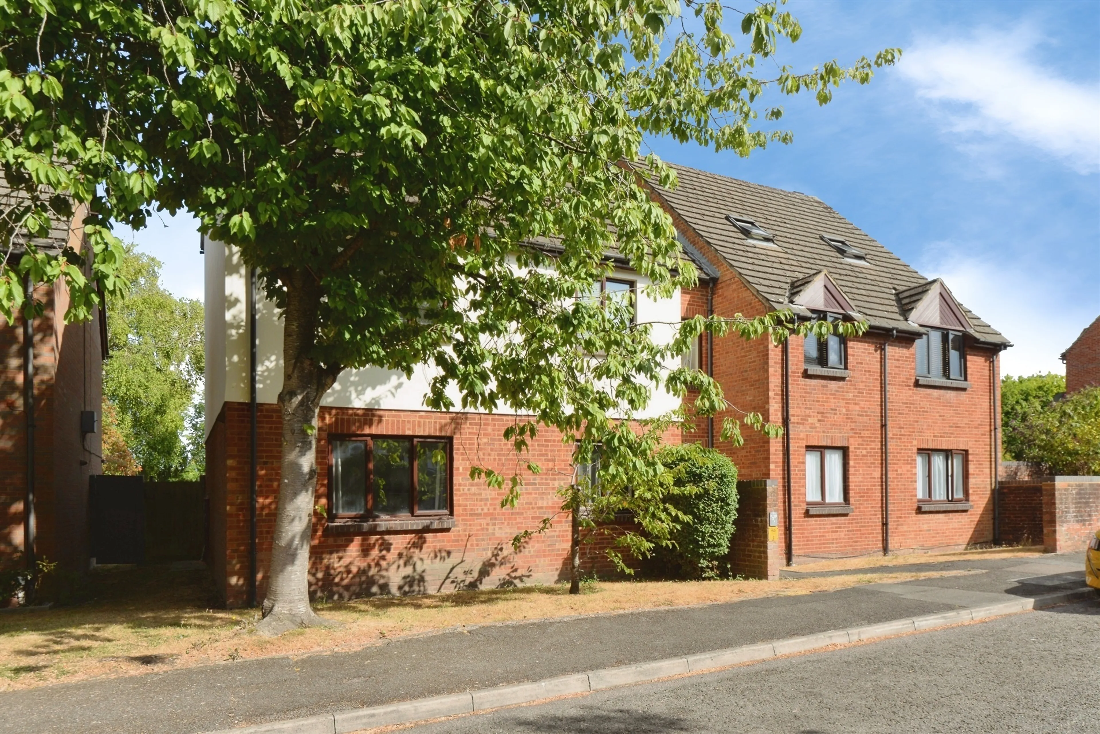 Property photo 0