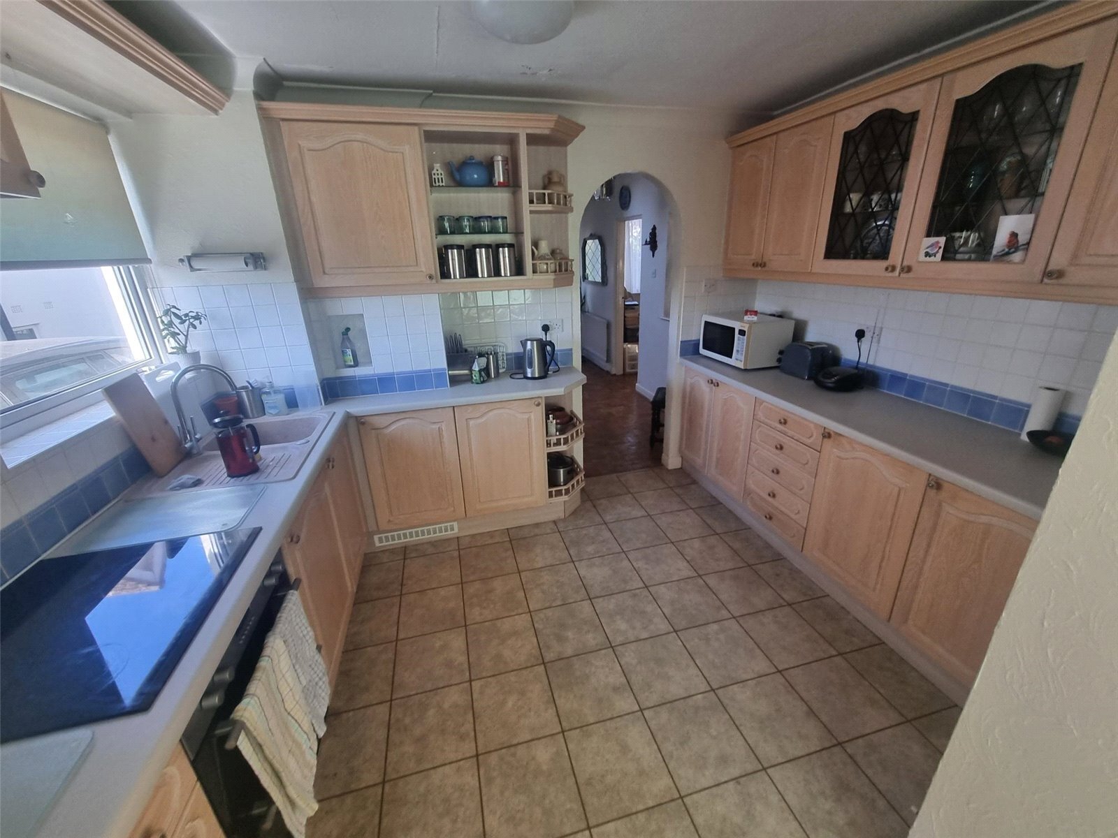Kingswood Crescent, Rayleigh, Essex, SS6 Image 2