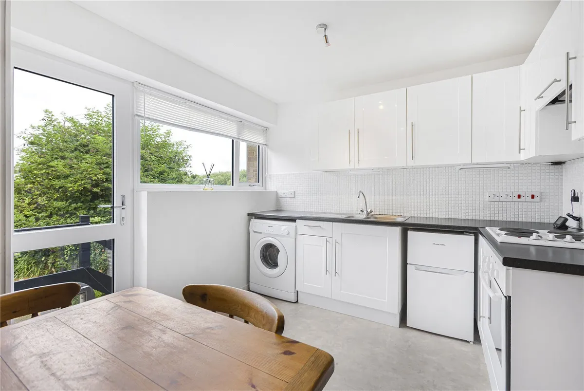 Turner Close, Oxford, Oxfordshire, OX4