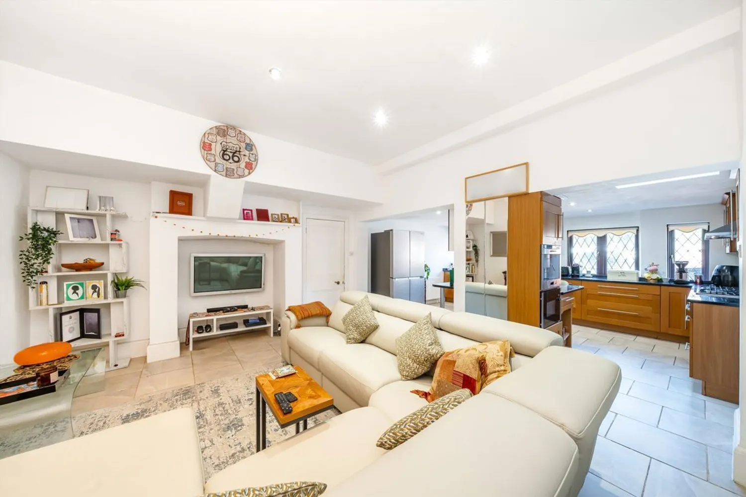 Mayfield Road, Weybridge, KT13 photo 3